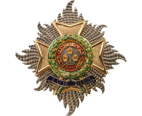 A Grand Cross breast star, 95x91 mm,  with chiselled and pierced rays, curved to the tips; superimposed, octagonal cross in g