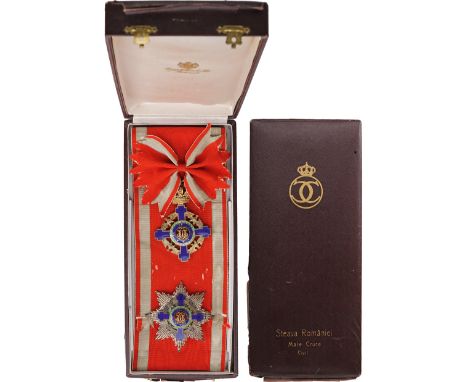 Grand Cross Set, 2nd Model (1877), for Civil. Sash Badge, 92x61 mm, gilt Silver, hallmarked"39-34-ARG-RESCH-"both sides ename