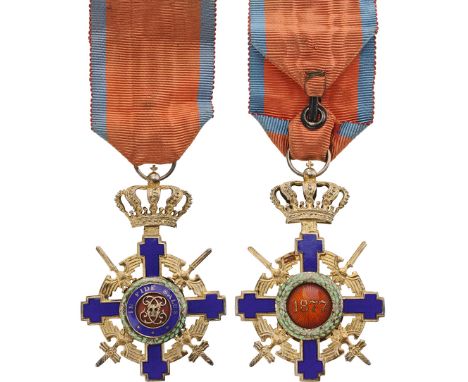 Officer 's Cross, 2nd Model (1932), for Military in Time of War. Breast Badge, 62x40 mm, Silver gilt, both sides enameled, or