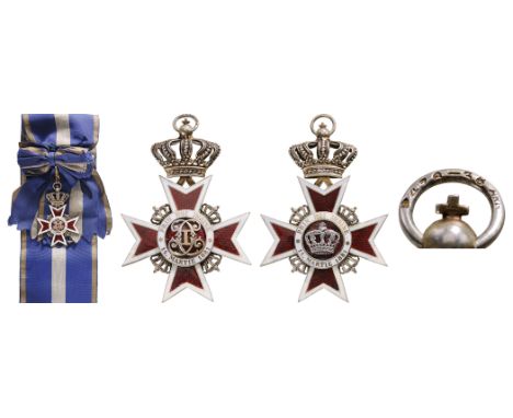 Grand Cross Badge, 2nd Model, Military in Time of Peace. Sash Badge,80x60 mm, gilt Silver, hallmarked “crown-476-38-ARG”, bot