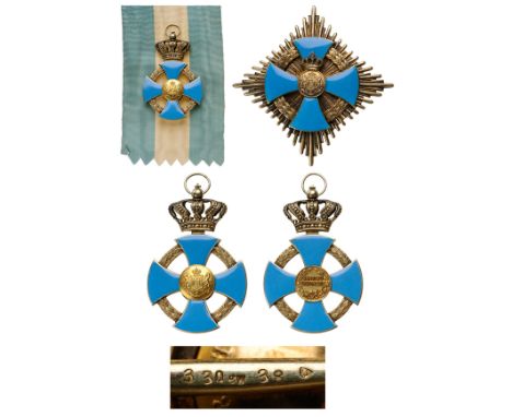 Grand Cross Set, 2nd Model, Civil, instituted in 1935. Sash Badge, 85x57 mm,gilt Silver, concave cross, rounded light blue en