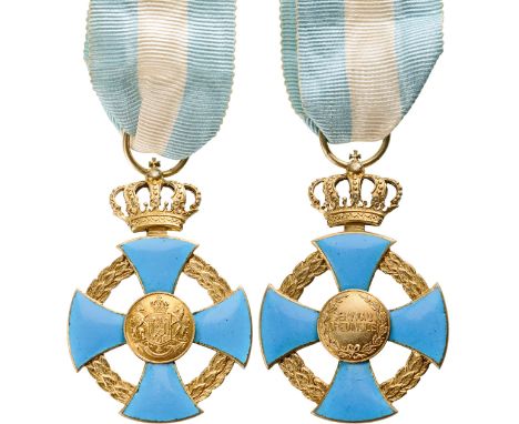 Officer’s Cross, 2nd Model, Civil, instituted in 1935. Breast Badge, 55x37 mm, gilt Silver, hallmerked ”crown-222-34-HW (Hein