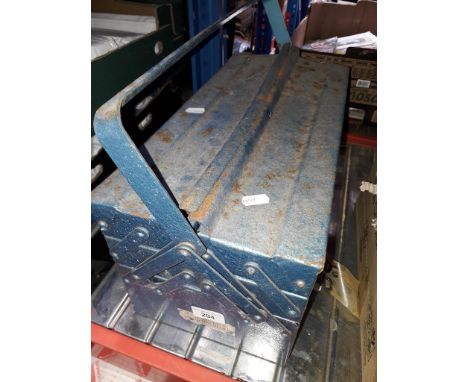 A cantilever tool box and contents 