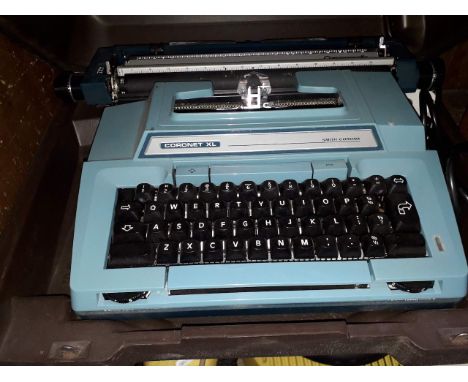 A Smith Corona Coronet XL typewriter 