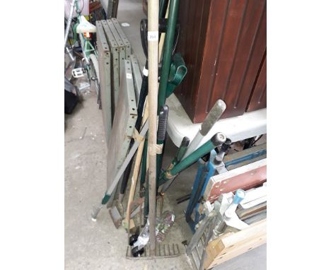 3 bundles of garden tools 