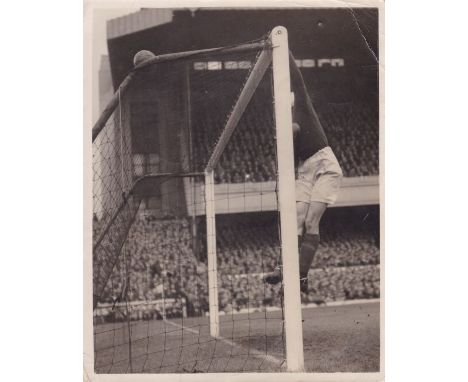 HEROD - STOKE CITY A 10" X 8" black &amp; white Press photograph of the Stoke goalie saving from Ronnie Rooke of Arsenal at H