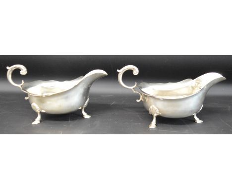 Pair of George V silver sauce boats, William Hutton &amp; Sons, Sheffield 1915, 18.64ozt