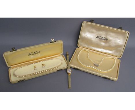 Timex ladies wristwatch, cased Ciro of London faux pearl set with screw back earrings and faux pearl necklace with silver cla