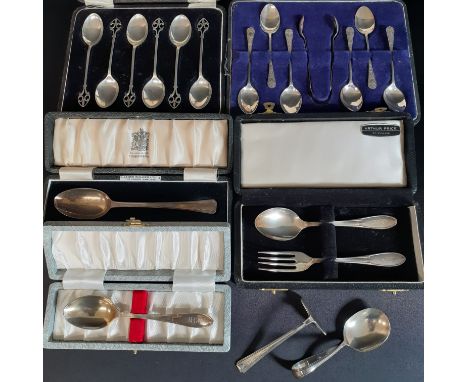 Selection of silver flatware including cased set of 6 teaspoons Birmingham 1926, &amp; cased set of teaspoons / sugar nips Bi