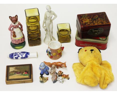 A mix lot to include two Frank Thrower style glass vases, Wade Whimsies and other items