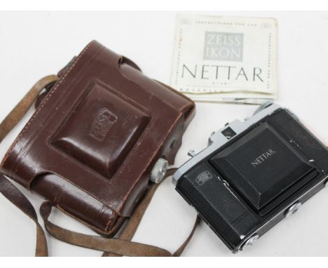 A Ziess Ikon Nettar camera. Condition - wear to case but appears to be working correctly (but not sold with any guarantee)