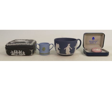 A Group of Wedgwood items to include: Green on blue miniature loving cup, pink on silver brooch, black dip 19th century box e