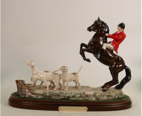 Beswick tableau "Tally Ho": Huntsman on rearing horse with three hounds on ceramic base 1994, on wooden plinth. 