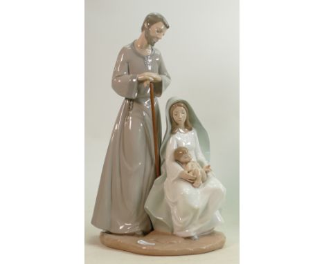 Large Nao The Holy Family Figure 1402: Height 37cm. 