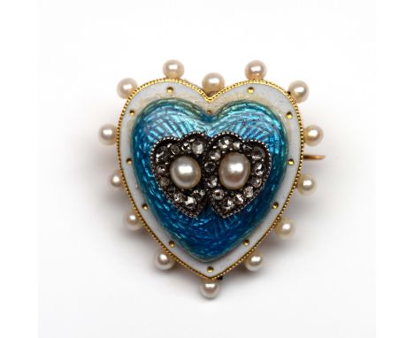 Beneden wettelijk gehalte gouden (473/000) hartvormige broche, tevens hanger, 19e eeuw. De voorzijde met zilveren applique in