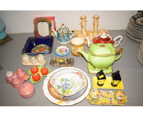 Ceramics, to include: Crown Devon blush ware; Spode; H & K Tunstall; Crown Ducal ware; together with trinket pots; candle sti