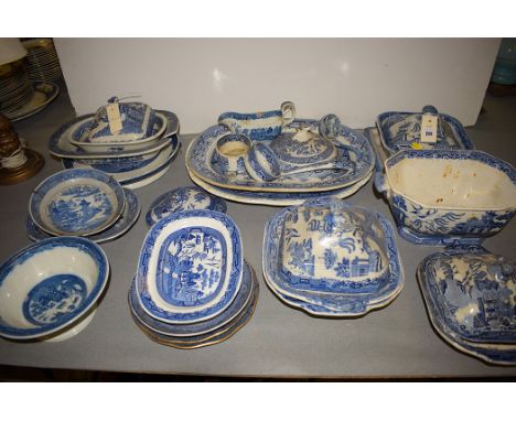 19th and 20th Century blue and white ceramic ware, to include; tureens, ladles, sauce boats, bowls and plates, by Rogers, Cop