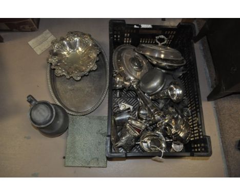 Silver plated ware, to include: tea sets; entree dishes; a pair of Elkington trumpet-shaped vases; a musical jewellery box wi