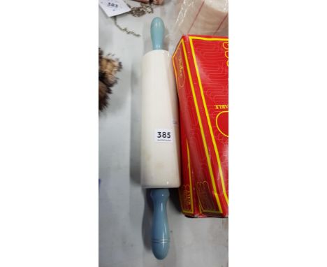 VINTAGE PORCELAIN ROLLING PIN