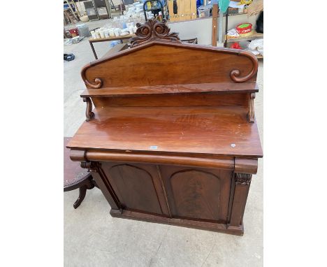 A VICTORIAN MAHOGANY CHIFFONIER WITH RAISED BACK SHELF, 42" WIDE 