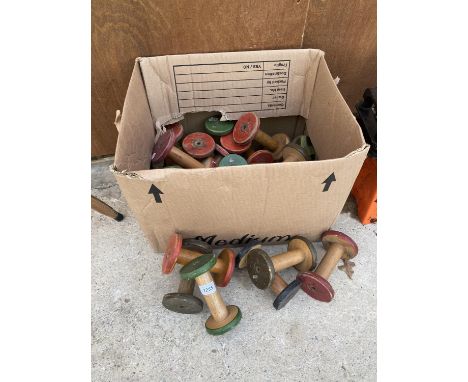 A LARGE ASSORTMENT OF VINTAGE WOODEN BOBBIN REELS 