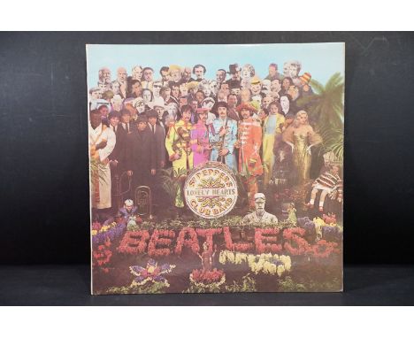 Vinyl - The Beatles Sgt Pepper LP on Parlophone Records - PMC 7027, yellow and black Parlophone labels, early mono pressing w