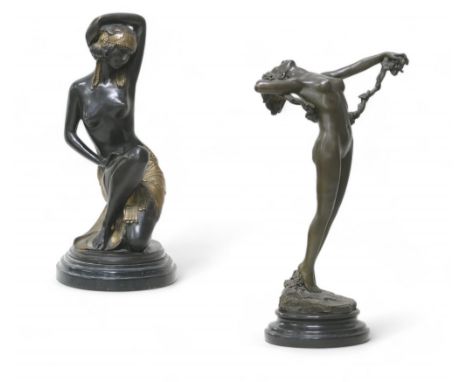 Two Art Deco style figurines, (2) 