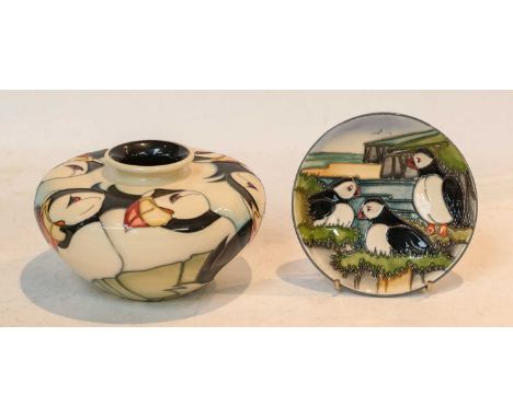 Modern Moorcroft pottery: a vase by Emman Bossons, decorated with puffins in the Bempton Cliffs pattern, 9cm high, together w