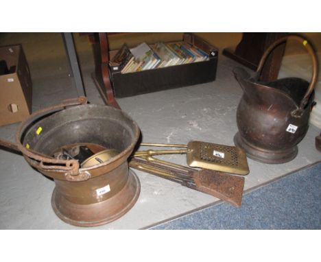 Quantity of assorted metalware to include: helmet shaped coal scuttle; various fire irons; swing handled Arabic bucket; sauce