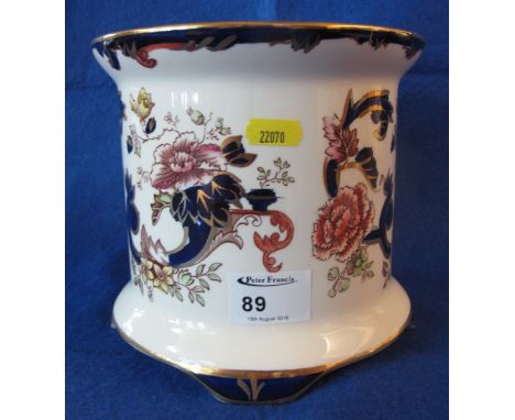 Mason's Ironstone china blue Mandalay design, straight sided jardiniere or planter.  Printed marks. CONDITION REPORT: Grubby 
