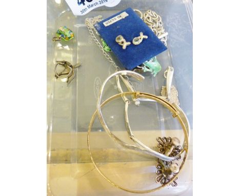 EARRINGS AND BRACELETS. Silver and enamel earrings and bracelets etc