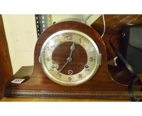 CHIMING MANTEL CLOCK. Westminster chiming mantel clock