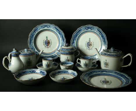 A CHINESE EXPORT ARMORIAL PORCELAIN PART TEA AND DINNER SERVICE late 18th Century, painted with the arms of Pinfold (or Penfo