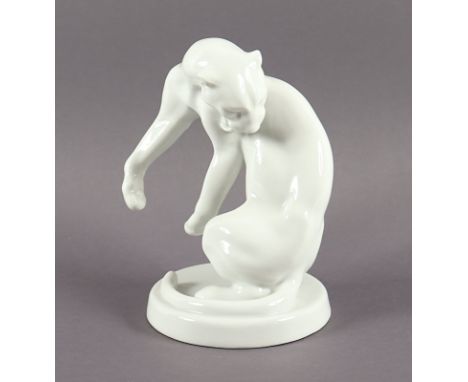FIGUR "PANTHER", H 17, Bossierernr. 136, Modellnr. G 242, Entwurf Erich OEHME von 1920, MEISSEN, um 1940