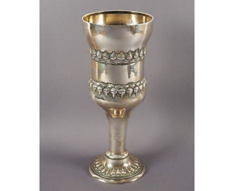 GROSSER POKAL, 800/ooo, H 39,5, 1040g, Modellnr. 53344, KOCH &amp; BERGFELD, BREMEN, um 1910