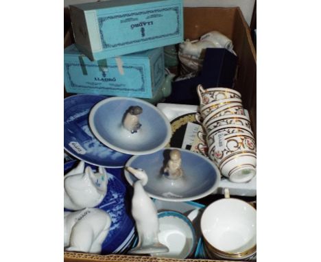 Two Royal Copenhagen mermaid dishes, twelve Copenhagen year plates, Lladro figures, a tea set and other items (box)