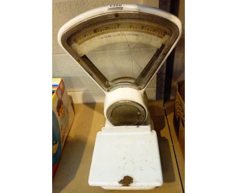 SHOP SCALES. Enamel shop scales to weigh 2 LB