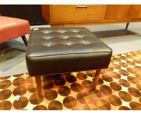 LEATHER STOOL. Retro 1950s leather button topped stool on tapered legs