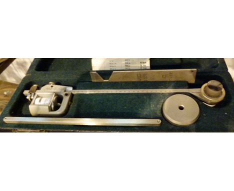 AMSLER PLANIMETER. Cased Amsler planimeter