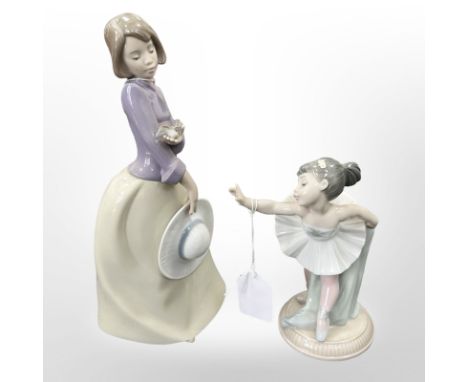 Two Nao china figures (2)