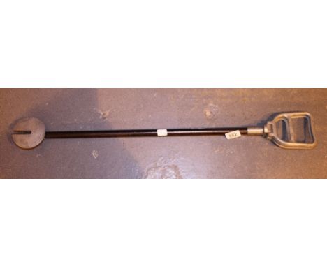SHOOTING STICK. Vintage shooting stick with metal handle