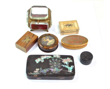 A group of various boxes to include mid-19th century horn oval snuff box inscribed 'Robert Thomas 1856 CAE = IAGO' to the det