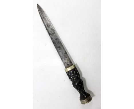 An early 20th century military issue dirk, the tapered blade with stamped broad arrow mark, numerals '4 '16' and further mark