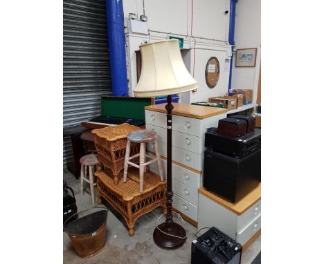 STANDARD LAMP