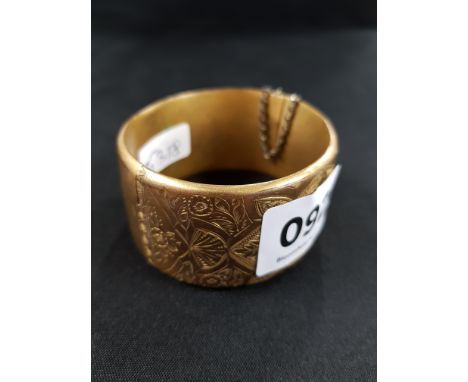 VICTORIAN BANGLE
