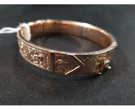 9 CARAT GOLD BANGLE 19.7GMS 