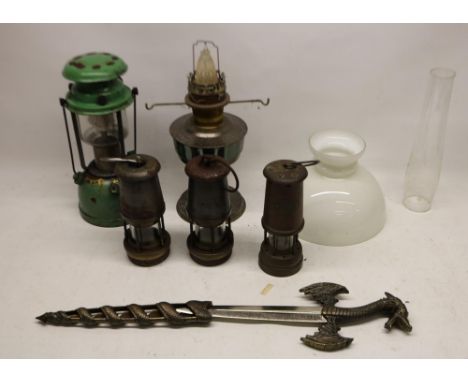 Lamp &amp; Limelight Company, Hockley, copper and brass miner's safety lamp, applied name plaque serial no. 7503, colliery no