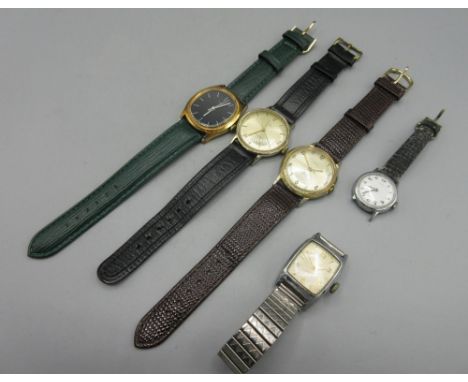 Timex Great Britain chrome wristwatch, signed cream dial, Arabic and baton indices, signed snap on case back, movement stampe