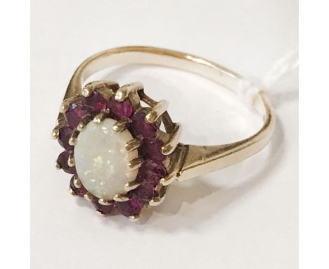 9 CT. GOLD GARNET OPAL RING - SIZE K