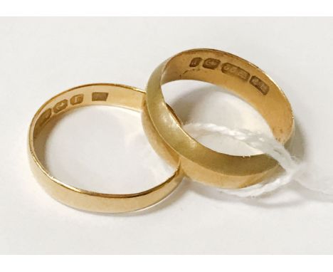 TWO 22CT GOLD BANDS - RING SIZE K - APPROX 6 GRAMS